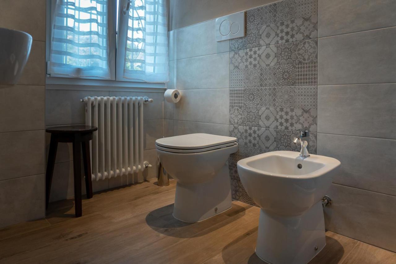 La Rosa Tra I Laghi B&B Meina Zewnętrze zdjęcie